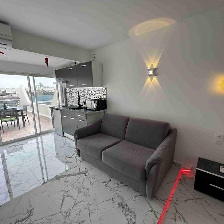 Fetish Studio آجد المظهر الخارجي الصورة